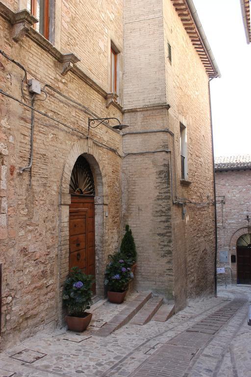 Apartamento Maddalena House Spello Habitación foto